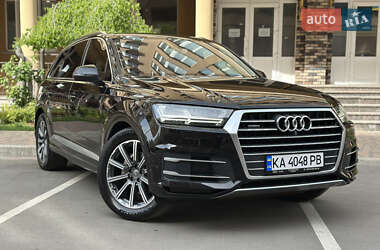 Внедорожник / Кроссовер Audi Q7 2016 в 