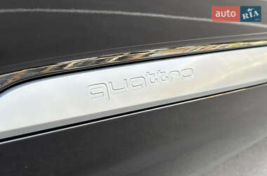 Внедорожник / Кроссовер Audi Q7 2016 в 