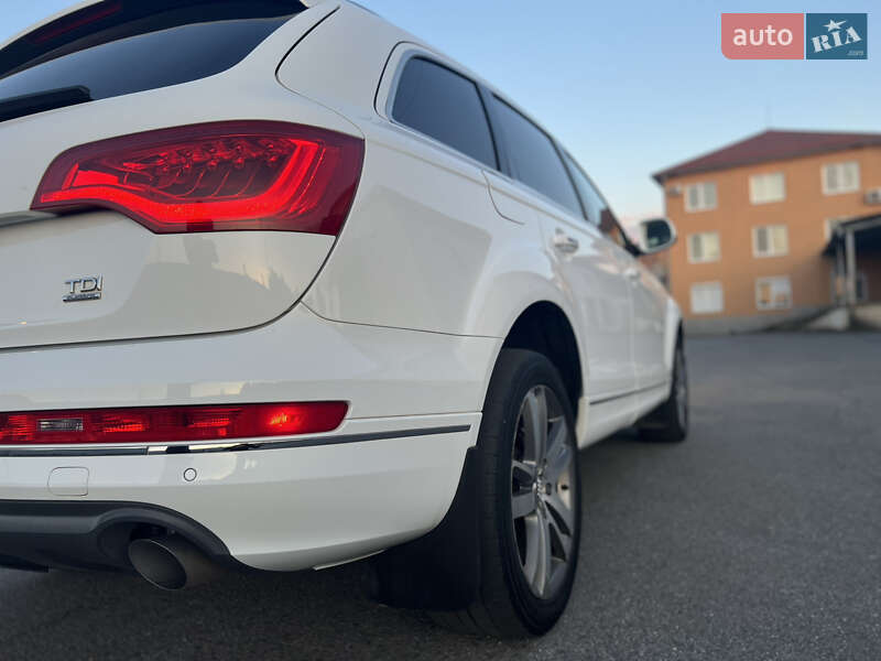 Внедорожник / Кроссовер Audi Q7 2011 в Ужгороде