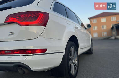 Внедорожник / Кроссовер Audi Q7 2011 в 