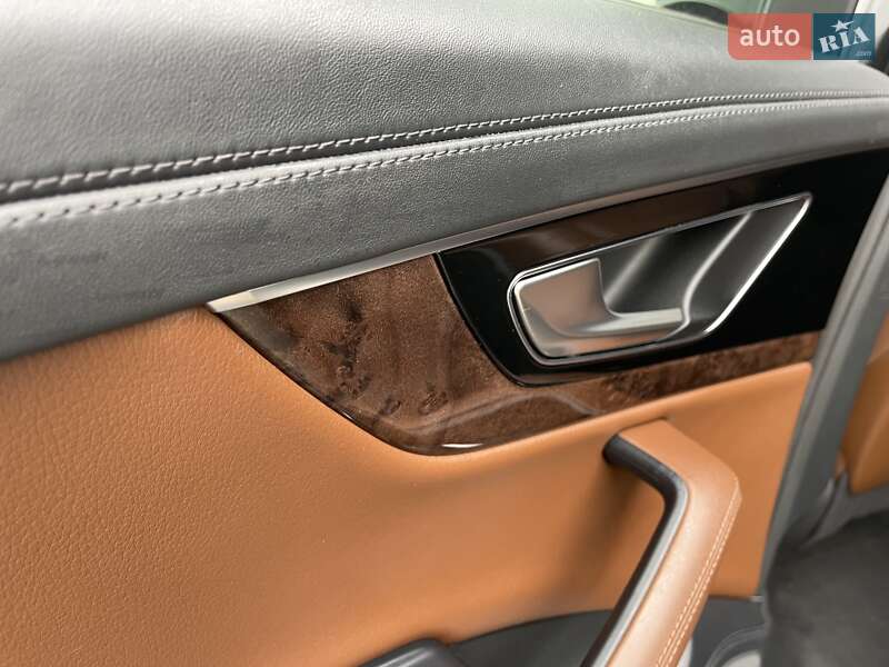 Внедорожник / Кроссовер Audi Q7 2016 в Черновцах