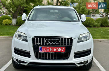 Внедорожник / Кроссовер Audi Q7 2011 в 