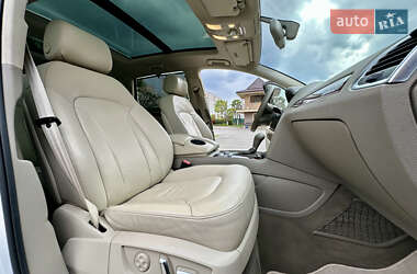 Внедорожник / Кроссовер Audi Q7 2011 в 