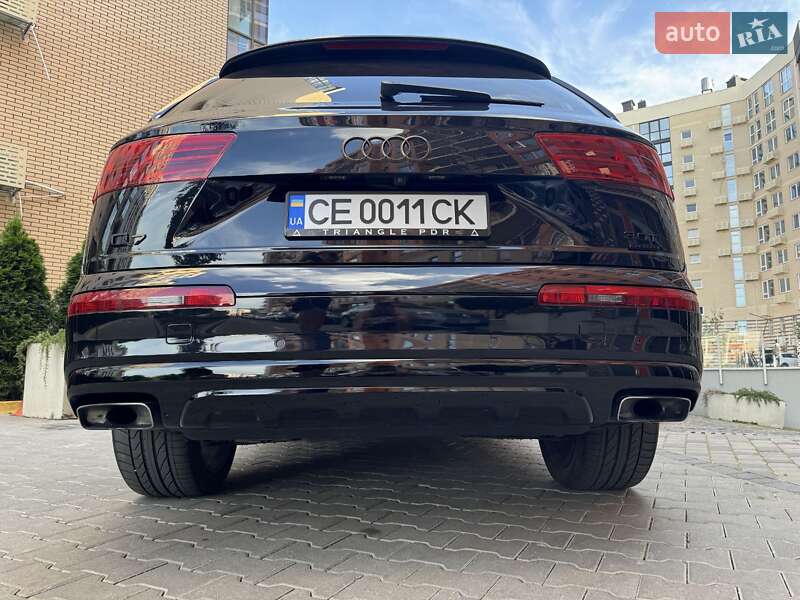 Позашляховик / Кросовер Audi Q7 2016 в Чернівцях