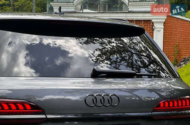 Внедорожник / Кроссовер Audi Q7 2020 в 