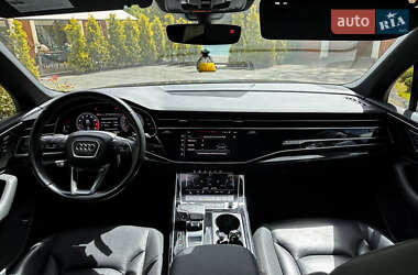 Внедорожник / Кроссовер Audi Q7 2020 в 