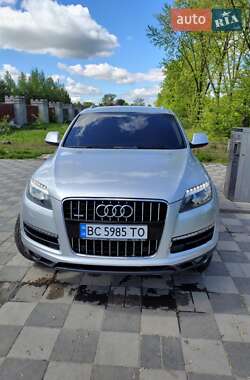 Позашляховик / Кросовер Audi Q7 2010 в 