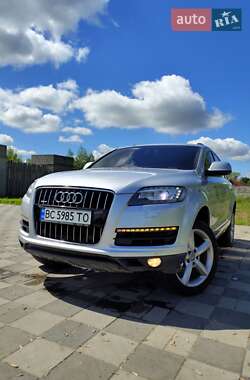 Позашляховик / Кросовер Audi Q7 2010 в 