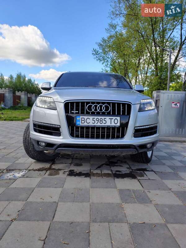 Внедорожник / Кроссовер Audi Q7 2010 в Самборе