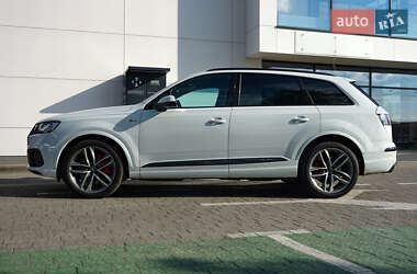 Внедорожник / Кроссовер Audi Q7 2017 в 