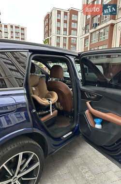 Внедорожник / Кроссовер Audi Q7 2021 в 