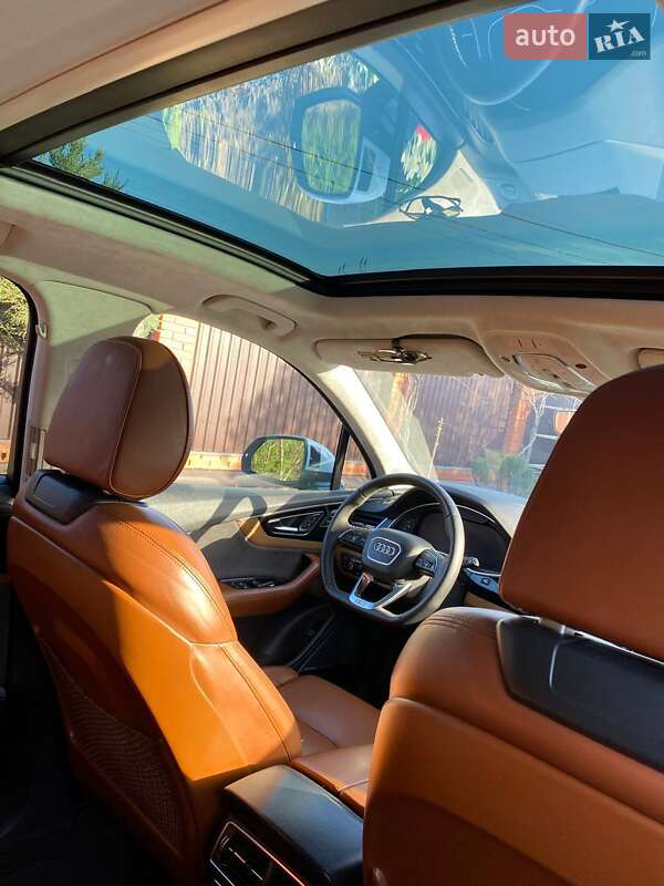 Внедорожник / Кроссовер Audi Q7 2016 в Днепре