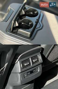 Внедорожник / Кроссовер Audi Q7 2016 в 