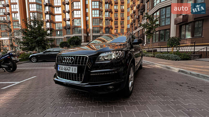Позашляховик / Кросовер Audi Q7 2015 в Києві