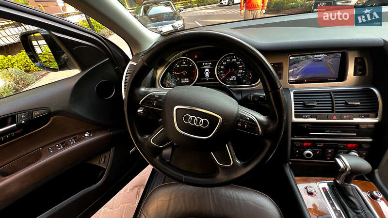 Позашляховик / Кросовер Audi Q7 2015 в Києві