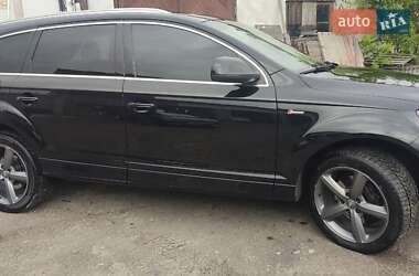 Внедорожник / Кроссовер Audi Q7 2015 в 