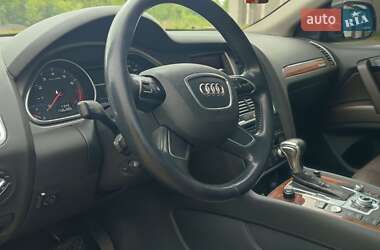 Внедорожник / Кроссовер Audi Q7 2015 в 