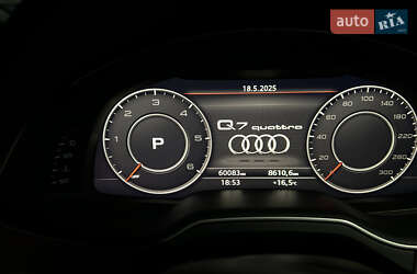 Внедорожник / Кроссовер Audi Q7 2017 в 