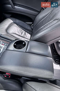 Внедорожник / Кроссовер Audi Q7 2012 в 