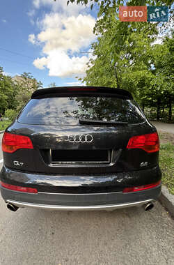 Внедорожник / Кроссовер Audi Q7 2007 в 