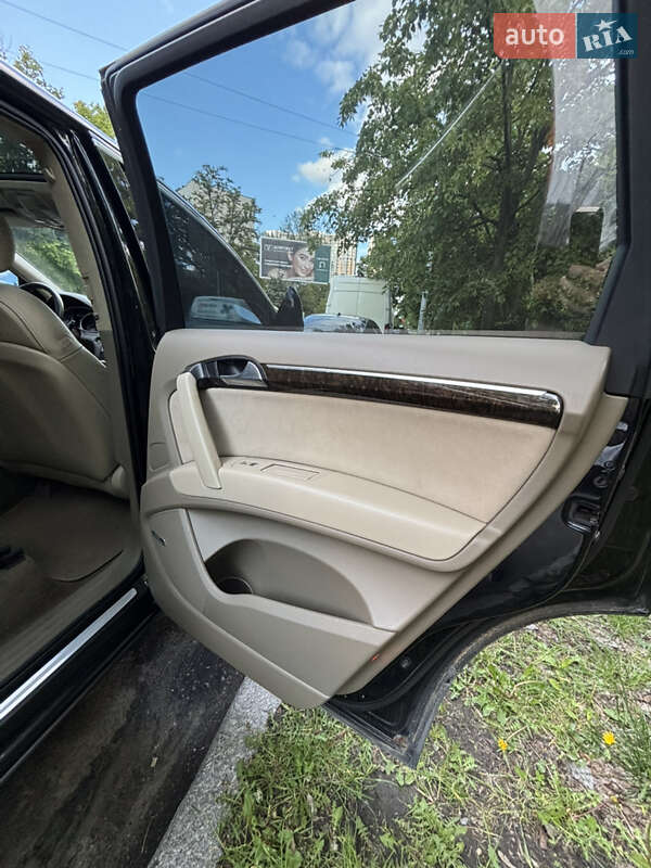 Позашляховик / Кросовер Audi Q7 2007 в Києві