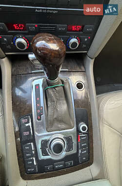 Внедорожник / Кроссовер Audi Q7 2007 в 