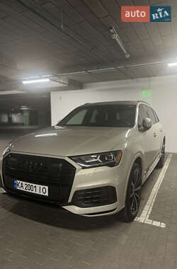 Позашляховик / Кросовер Audi Q7 2020 в Києві