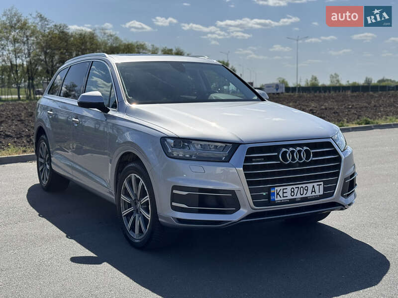 Внедорожник / Кроссовер Audi Q7 2019 в Днепре фото 7 Внедорожник / Кроссовер Audi Q7 2019 в Днепре