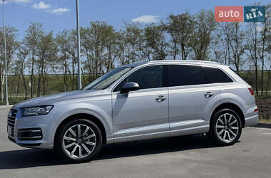 Внедорожник / Кроссовер Audi Q7 2019 в 