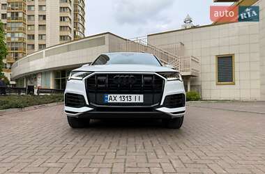 Внедорожник / Кроссовер Audi Q7 2019 в 