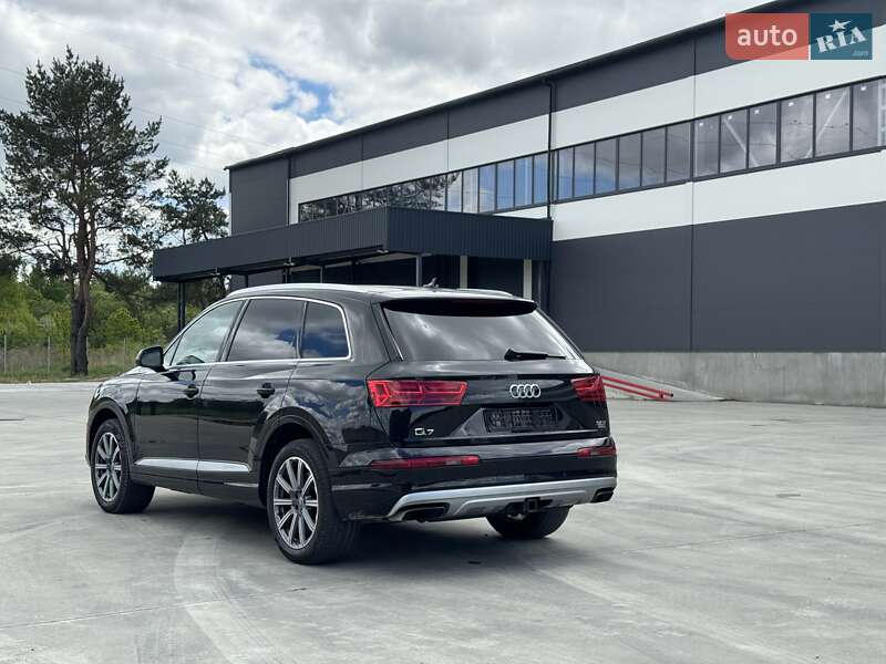 Внедорожник / Кроссовер Audi Q7 2017 в Львове