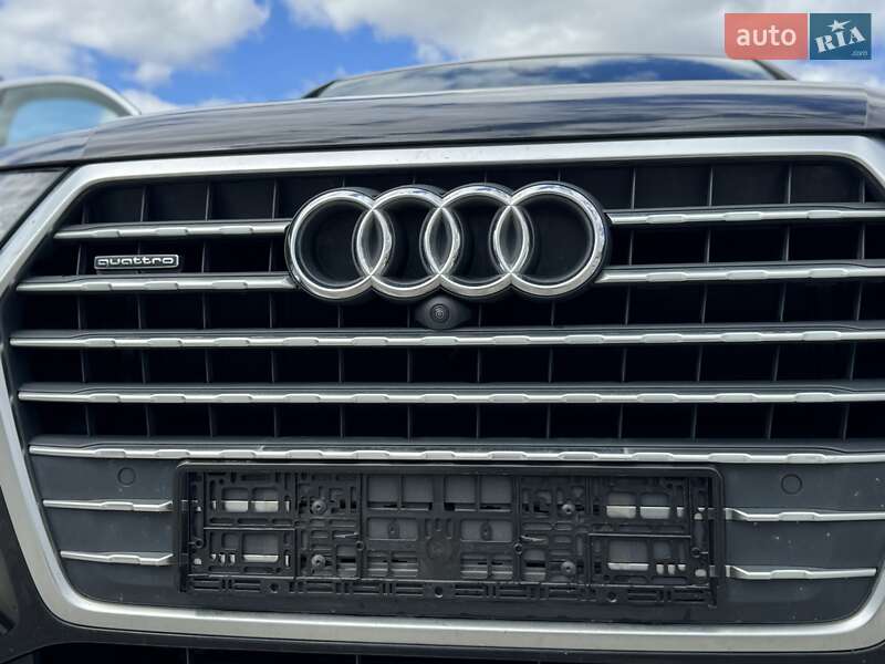 Внедорожник / Кроссовер Audi Q7 2017 в Львове