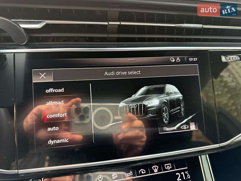 Внедорожник / Кроссовер Audi Q7 2019 в Киеве