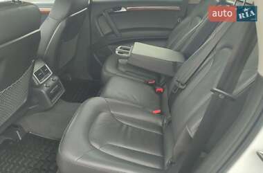 Позашляховик / Кросовер Audi Q7 2014 в 