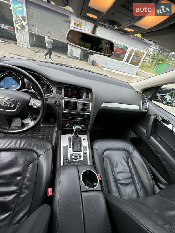 Позашляховик / Кросовер Audi Q7 2012 в Києві