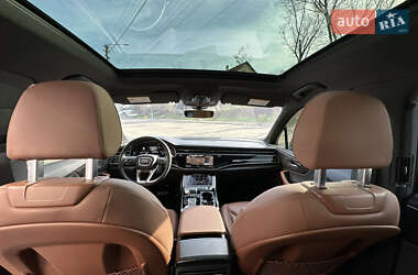 Внедорожник / Кроссовер Audi Q7 2021 в 