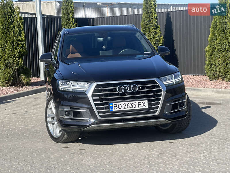 Внедорожник / Кроссовер Audi Q7 2018 в Тернополе