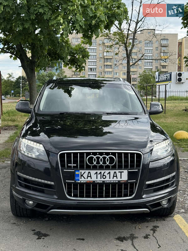 Позашляховик / Кросовер Audi Q7 2012 в Києві
