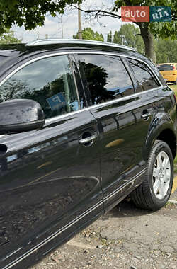 Внедорожник / Кроссовер Audi Q7 2012 в 