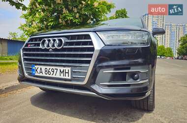 Позашляховик / Кросовер Audi Q7 2016 в 