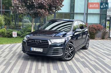 Внедорожник / Кроссовер Audi Q7 2017 в Киеве
