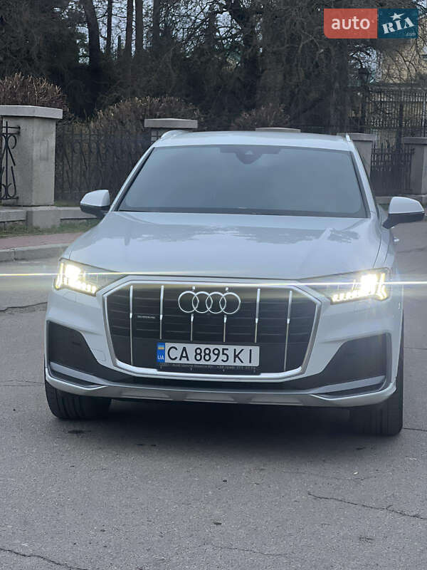 Внедорожник / Кроссовер Audi Q7 2021 в Умани