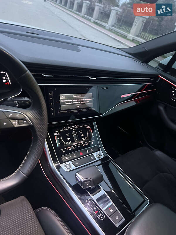 Внедорожник / Кроссовер Audi Q7 2021 в Умани