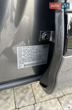 Внедорожник / Кроссовер Audi Q7 2017 в 