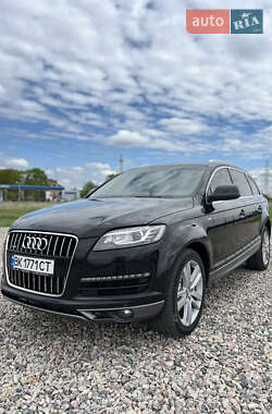 Внедорожник / Кроссовер Audi Q7 2012 в 