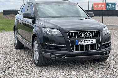 Внедорожник / Кроссовер Audi Q7 2012 в 