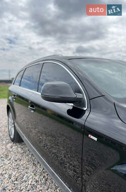 Внедорожник / Кроссовер Audi Q7 2012 в 