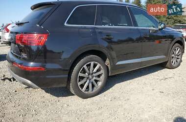 Внедорожник / Кроссовер Audi Q7 2017 в 