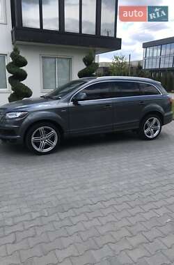 Позашляховик / Кросовер Audi Q7 2011 в Києві