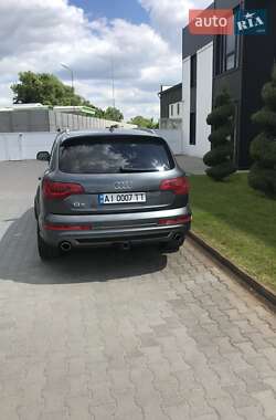 Позашляховик / Кросовер Audi Q7 2011 в 